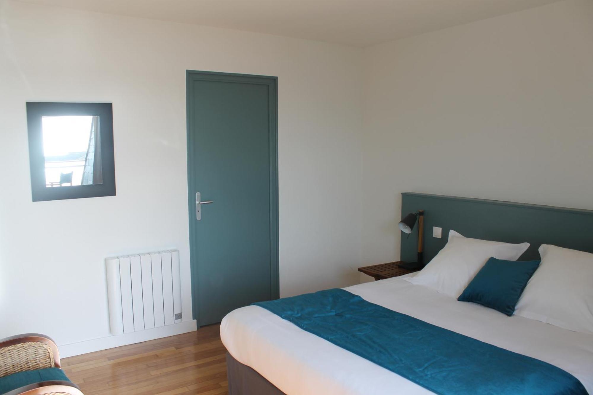 Hotel Le Poisson D'Avril Guilvinec Habitación foto